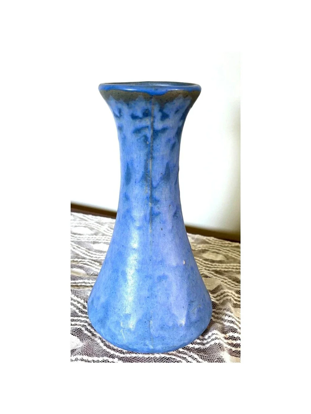 VTG Blue Pottery Vase Matte Glaze Mottled Cornflower Ceramic Arts & Crafts Decor